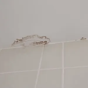 Výmena strechy na budove fary